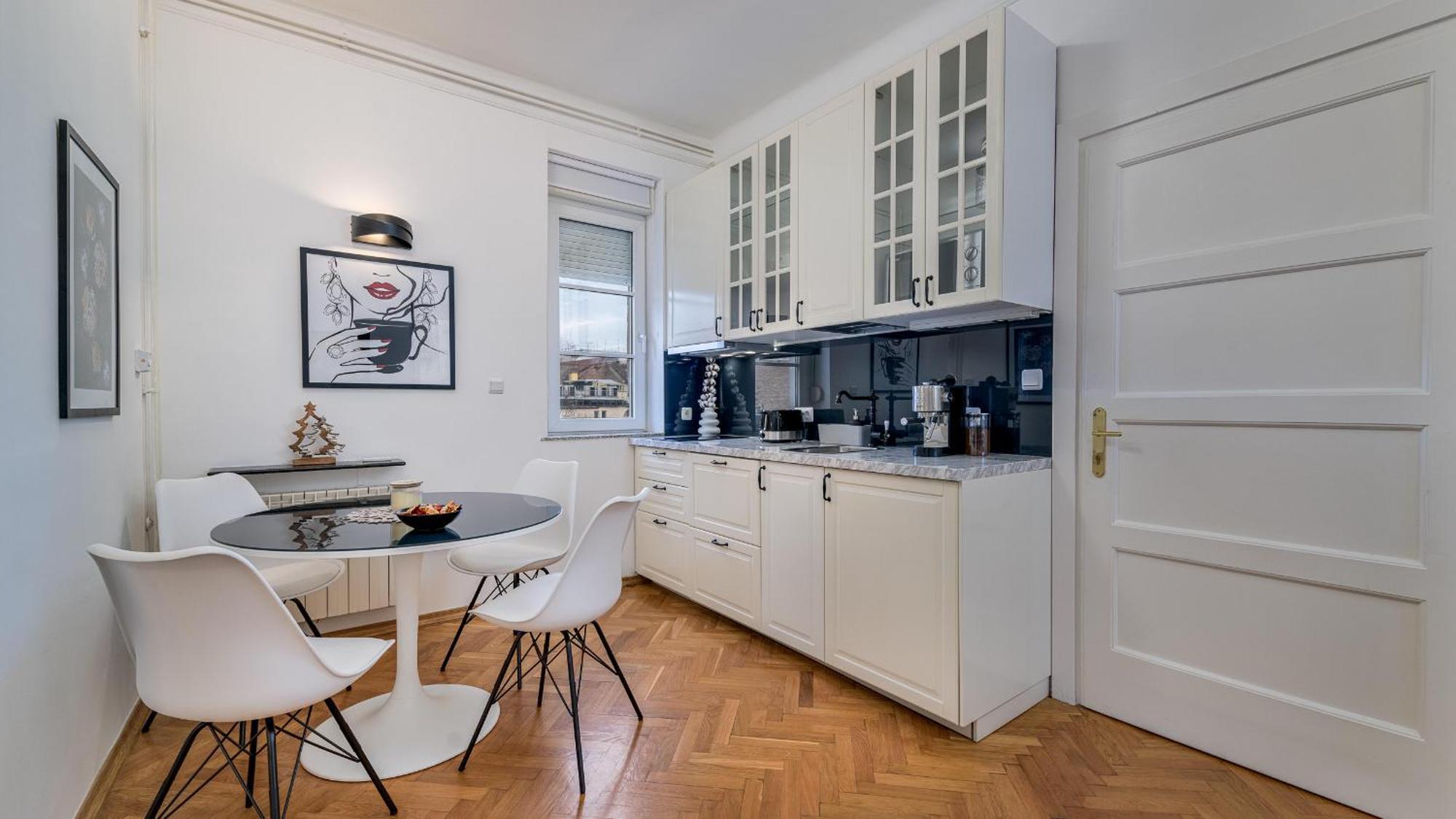 Iva'S Central Apartment Zagreb Exterior foto